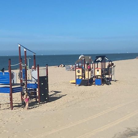 Ruim Zonnig Appartement Op 50M Van Strand Oostende Eksteriør bilde