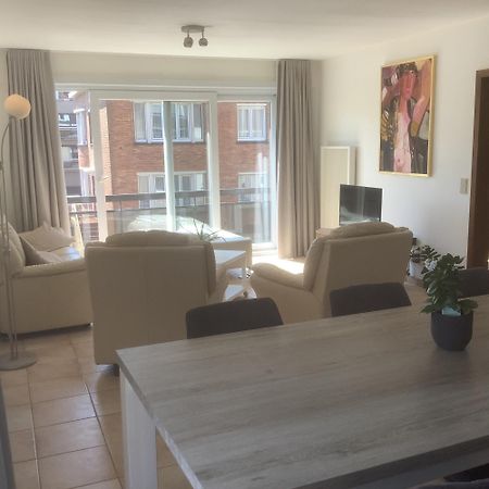 Ruim Zonnig Appartement Op 50M Van Strand Oostende Eksteriør bilde